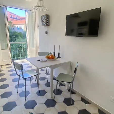 Casa San Bernardo Lejlighed Sanremo